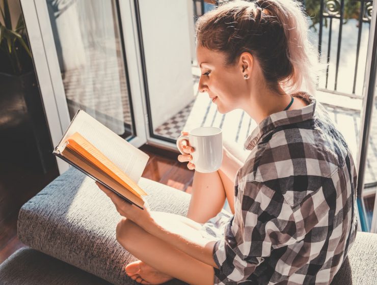 Beneficiile cititului în secolul XXI - De ce lectura NU și-a pierdut încă din adepți